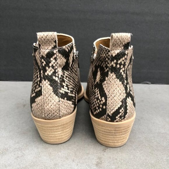 DOLCE VITA Westa women's snake skin faux leather bootie size 7 NEW - Picture 6 of 7